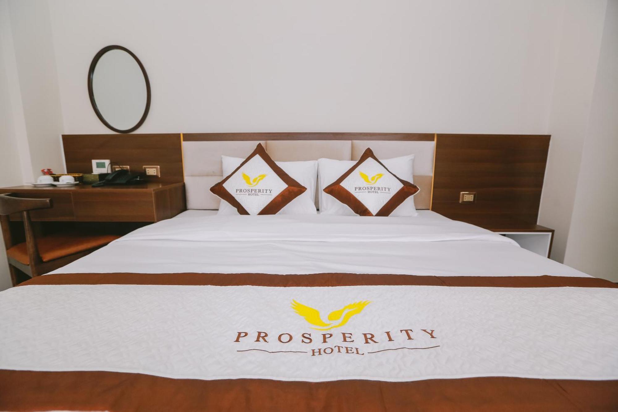 Prosperity Boutique Halong Hotel & Restaurent Ha Long Exteriör bild