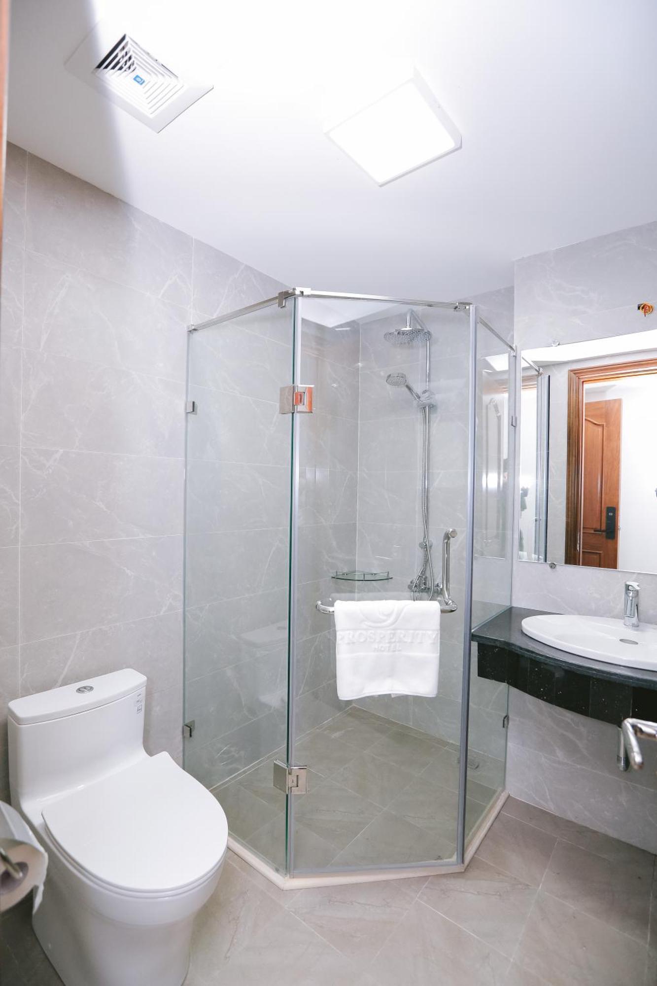 Prosperity Boutique Halong Hotel & Restaurent Ha Long Exteriör bild