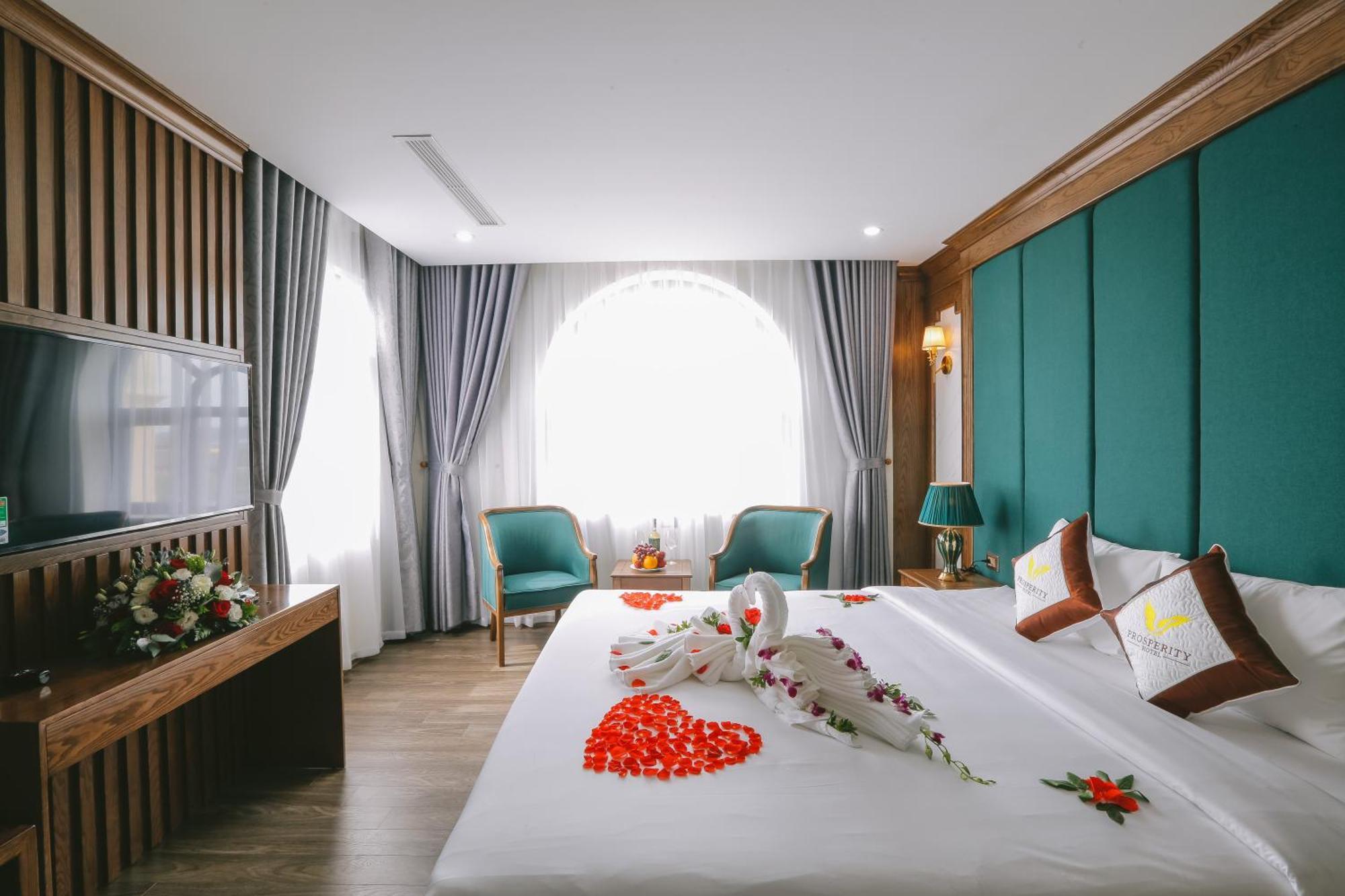 Prosperity Boutique Halong Hotel & Restaurent Ha Long Exteriör bild